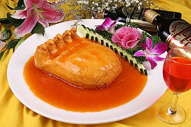 官宣：《英雄联盟》全球总决赛冠亚军决赛成都举行